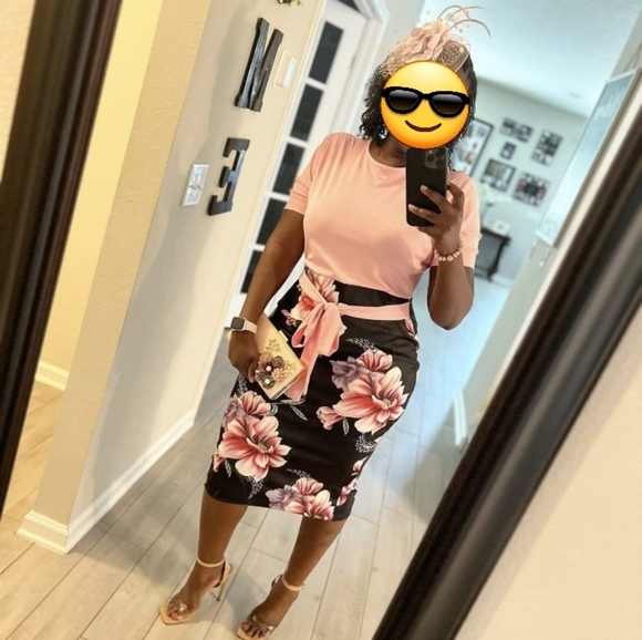 Floral Print Pencil Dress - Picture 7 of 7